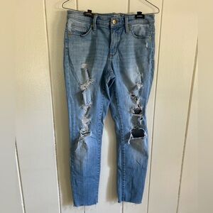 Mid rise Distressed Ankle Skinny Jeans